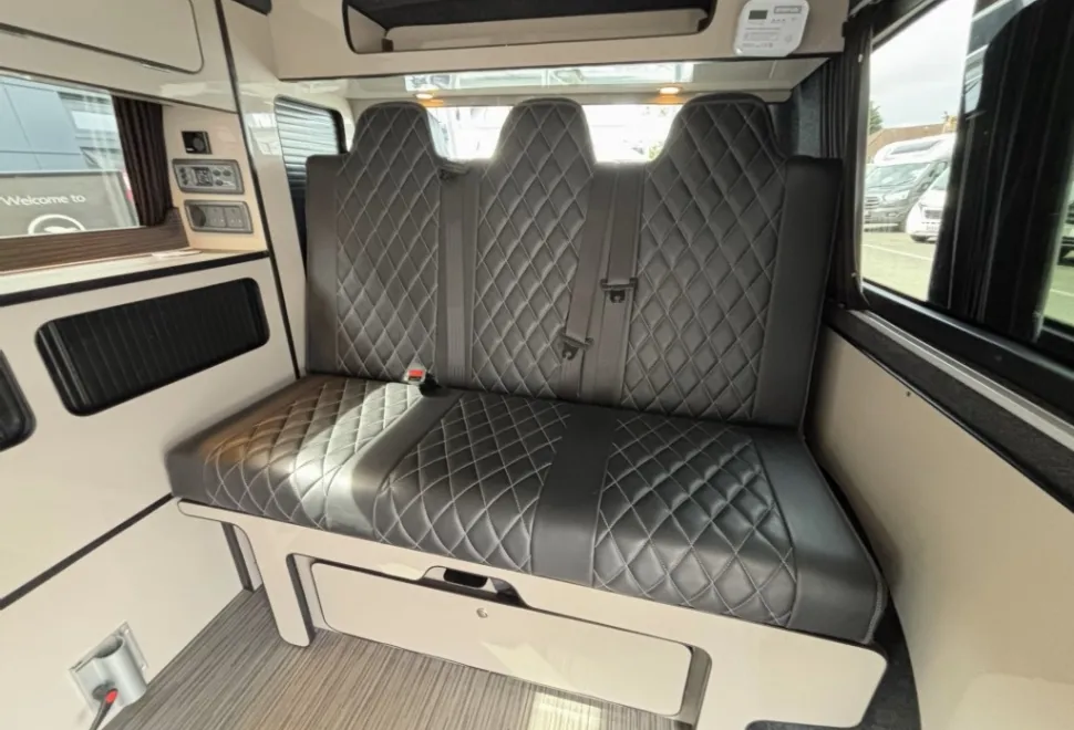 Camper King Santorini  2021