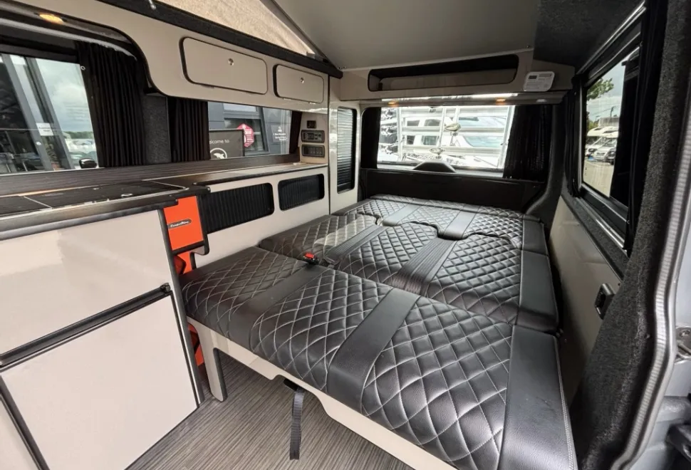 Camper King Santorini  2021