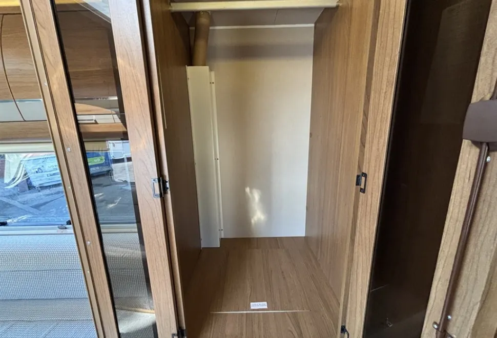 Auto-Trail Tracker EKS 2015