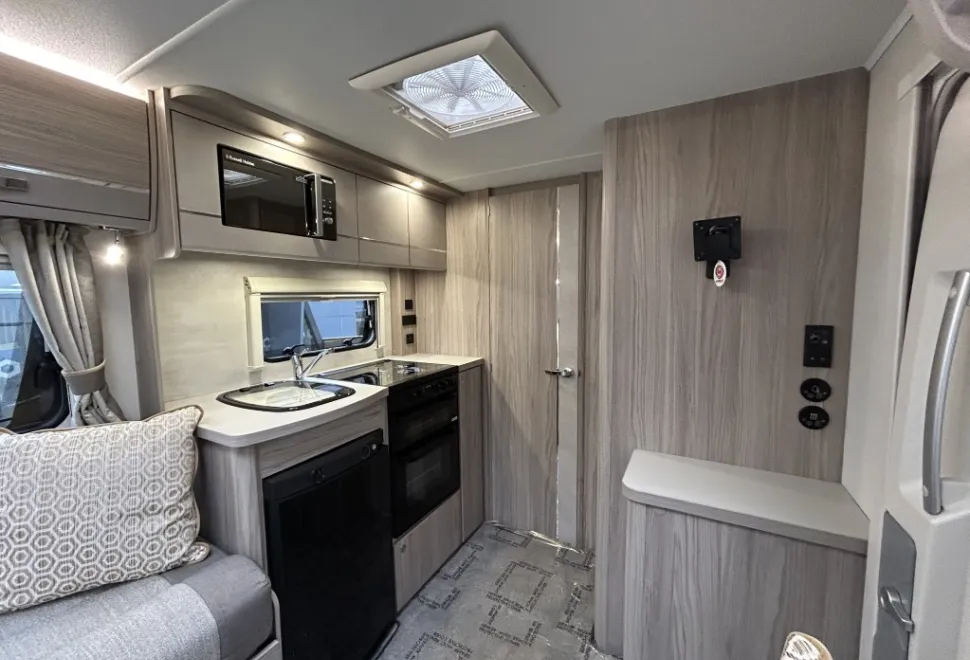 Elddis Evolution 105 2024
