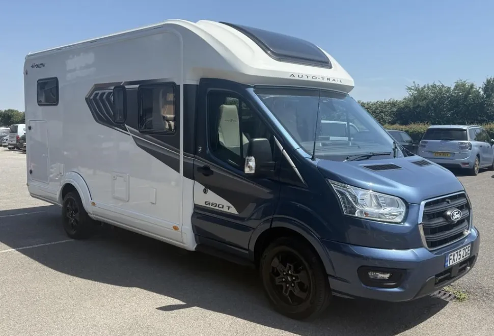 Auto-Trail Excel 690T 2025