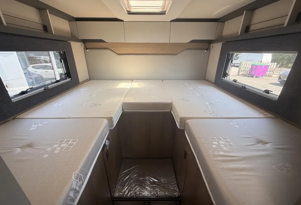Auto-Trail Excel 690T 2025