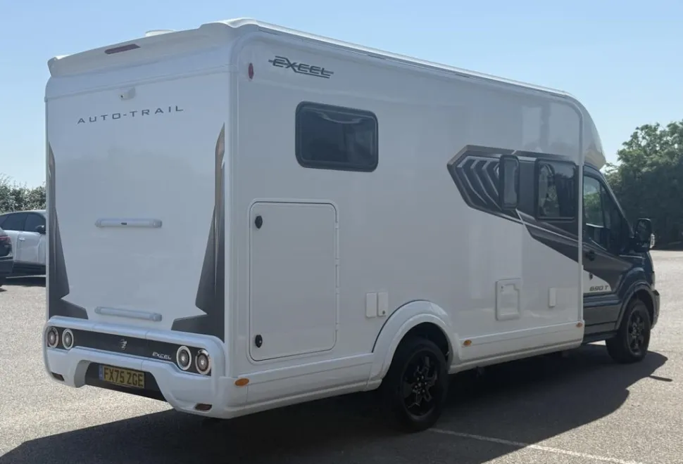 Auto-Trail Excel 690T 2025