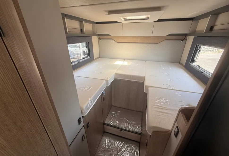 Auto-Trail Excel 690T 2025