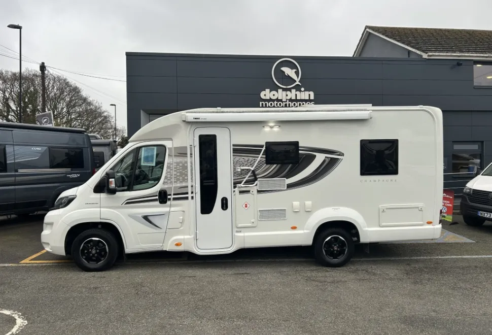Swift Champagne C502 2021