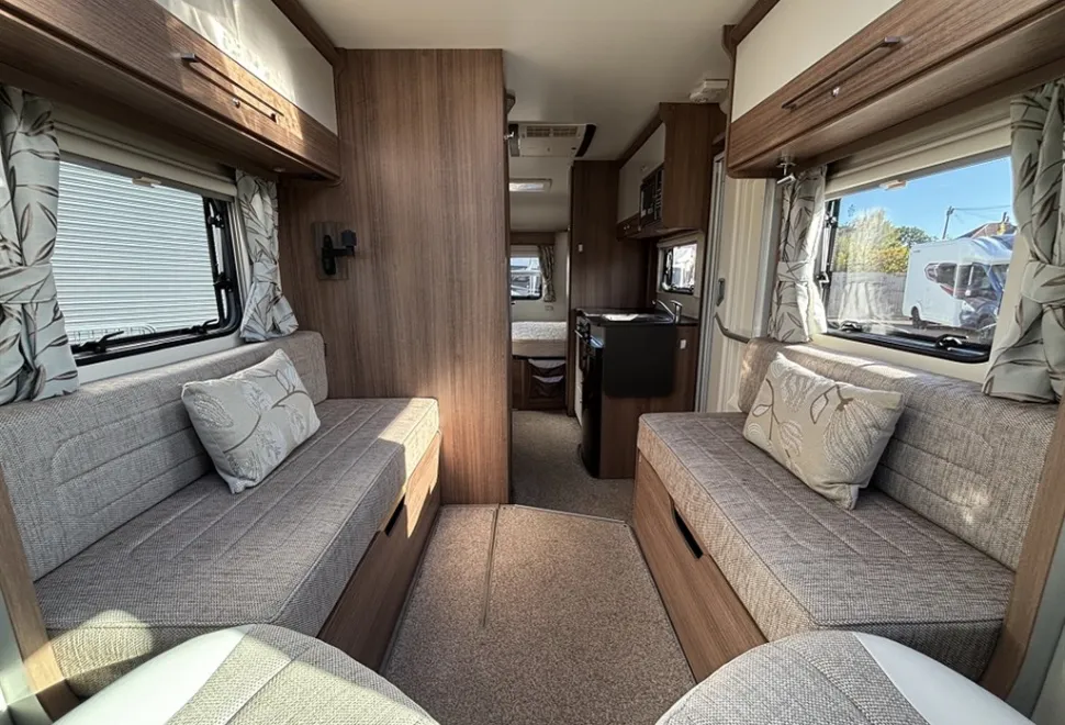 Bailey Advance 74-2 2018