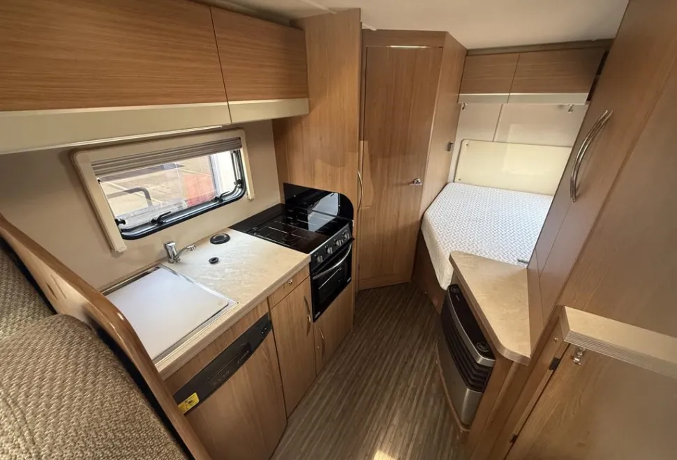 Auto-Trail Tribute T715 2015