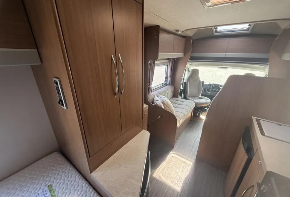 Auto-Trail Tribute T715 2015