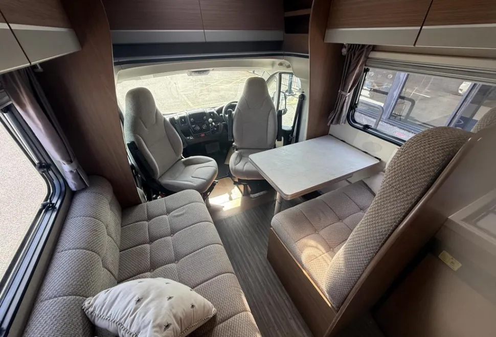 Auto-Trail Tribute T715 2015
