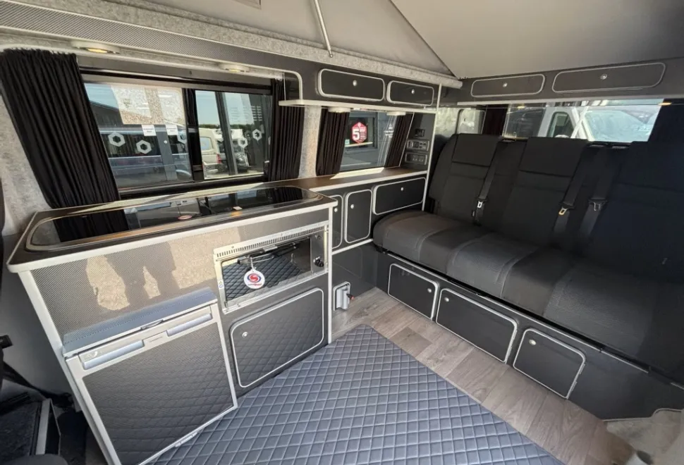 Camper King Santorini  2019