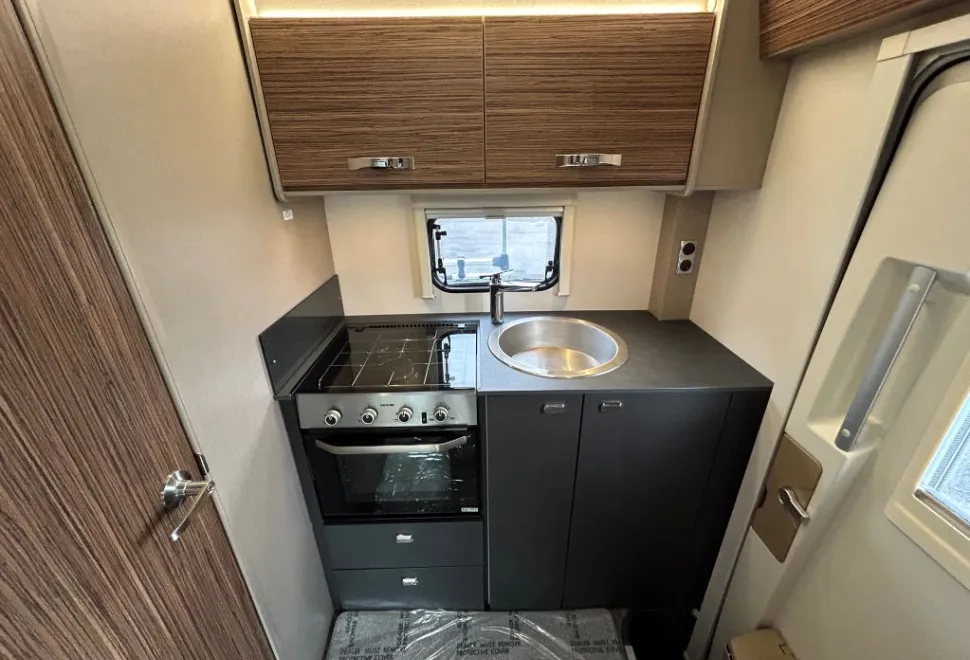 Swift Vogue 412 2020