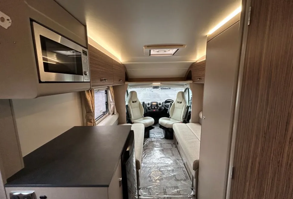 Swift Vogue 412 2020