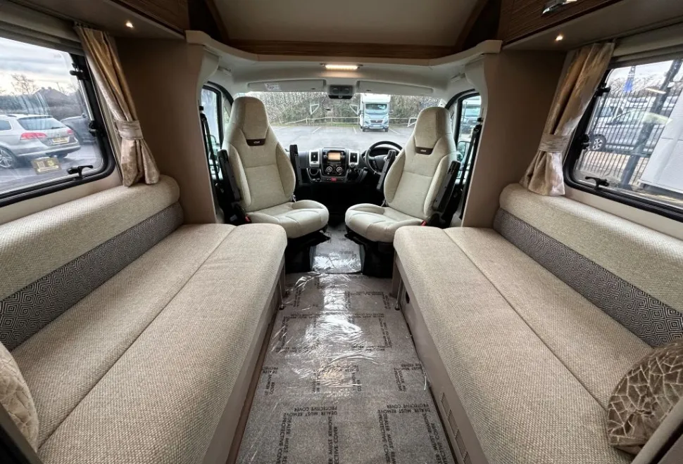 Swift Vogue 412 2020