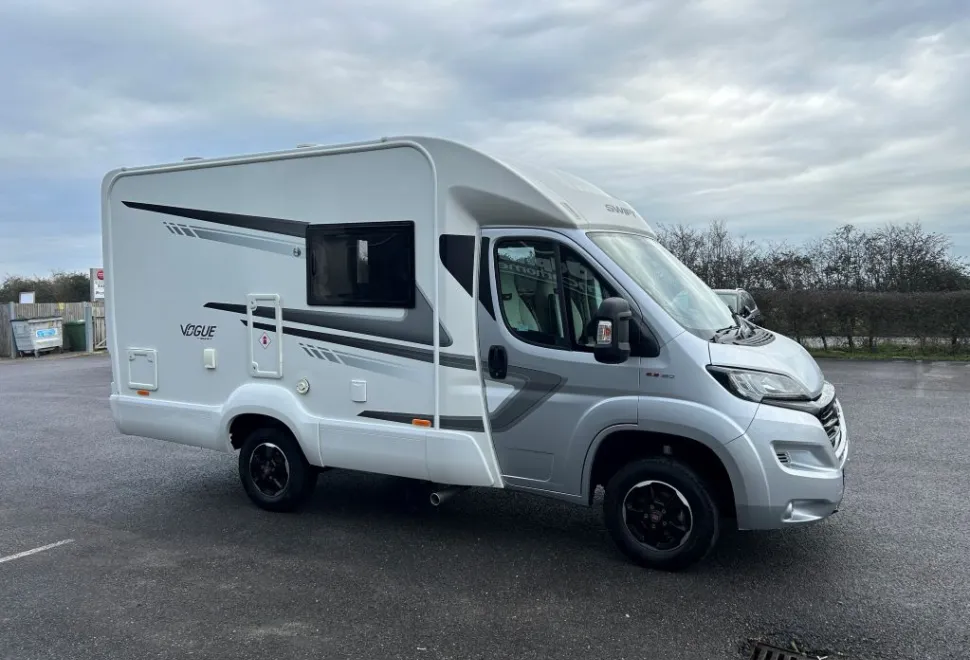 Swift Vogue 412 2020