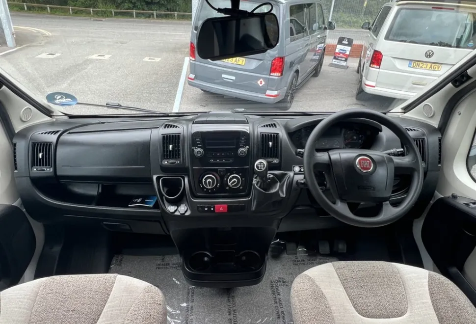 Swift Escape 684 2020