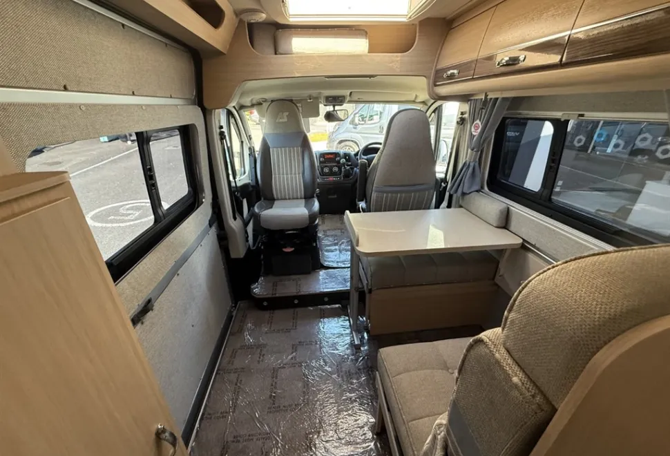 Auto-Sleepers Stanway  2016