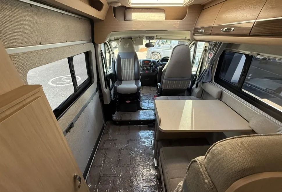 Auto-Sleepers Stanway  2016