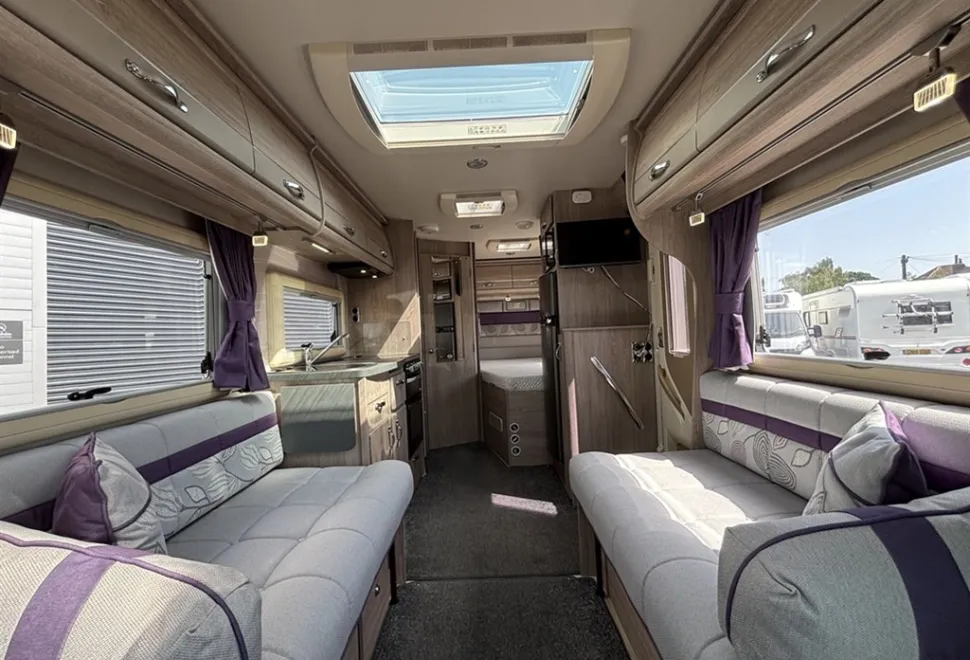 Auto-Sleepers Broadway FB 2020
