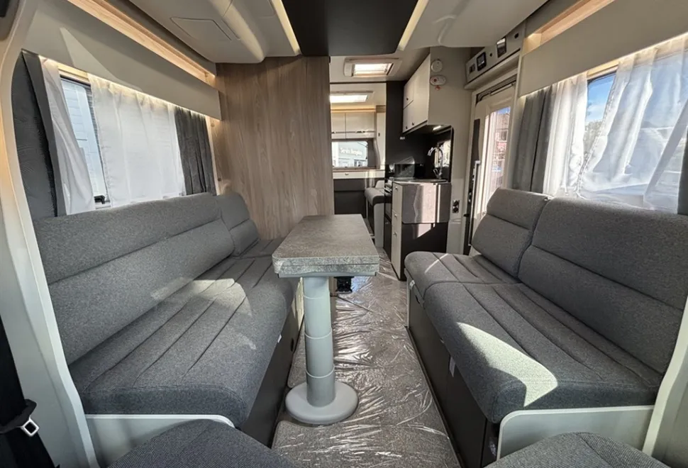 Swift Voyager 574 2026