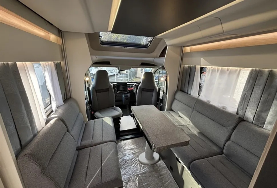 Swift Voyager 574 2026