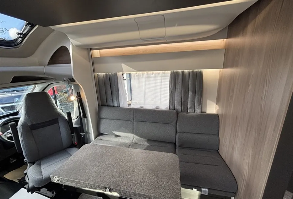 Swift Voyager 574 2026