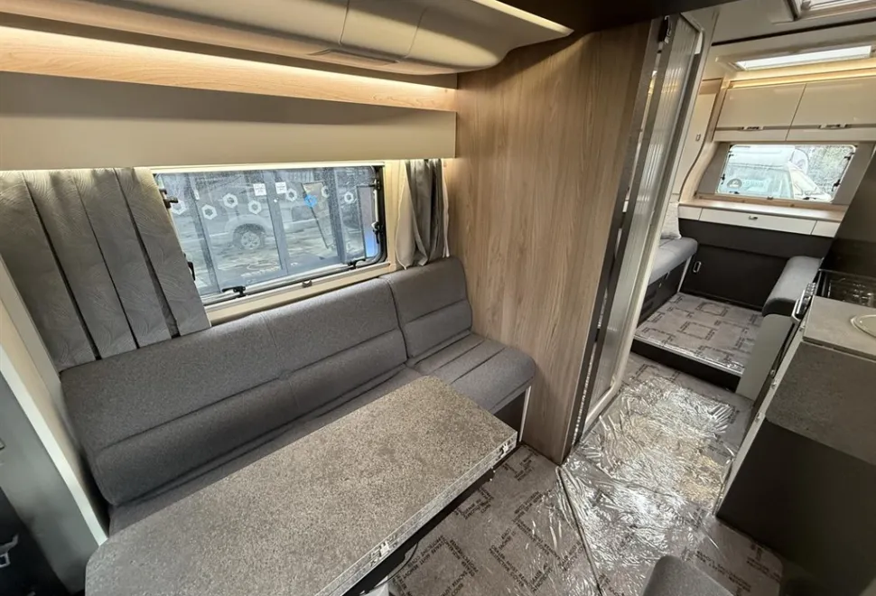 Swift Voyager 574 2026