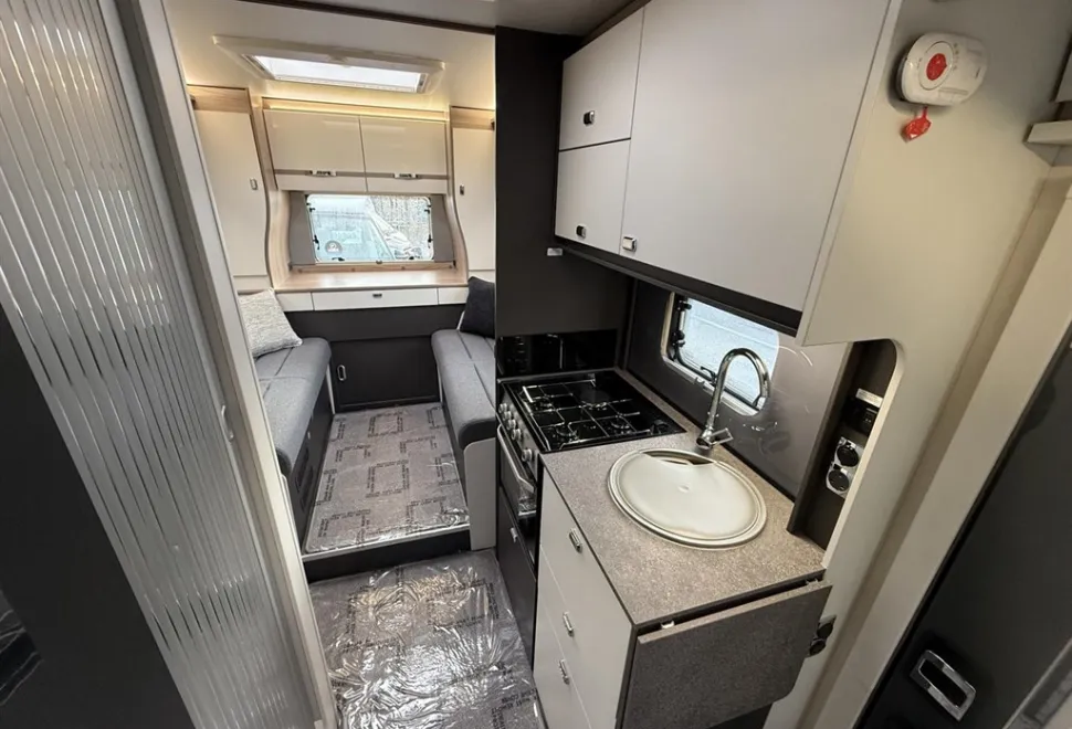 Swift Voyager 574 2026