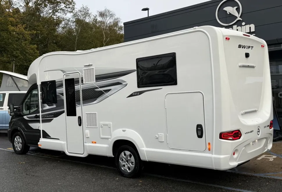 Swift Voyager 594 2026