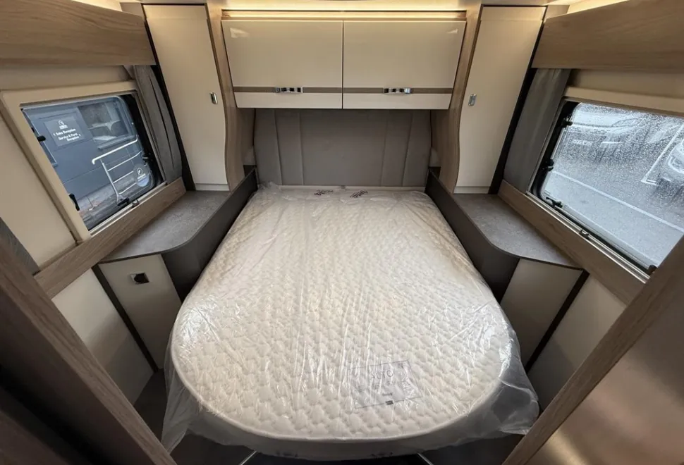 Swift Voyager 594 2026