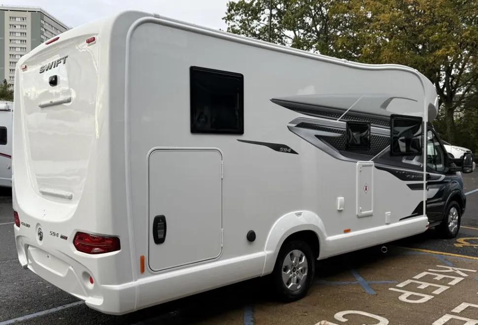 Swift Voyager 594 2026