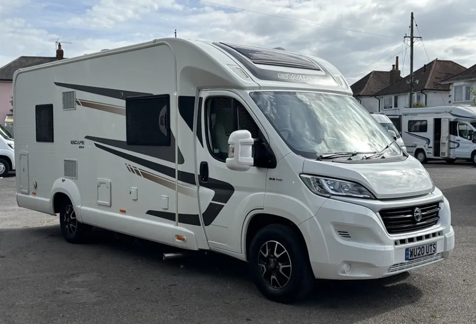 Swift Escape 694 2020