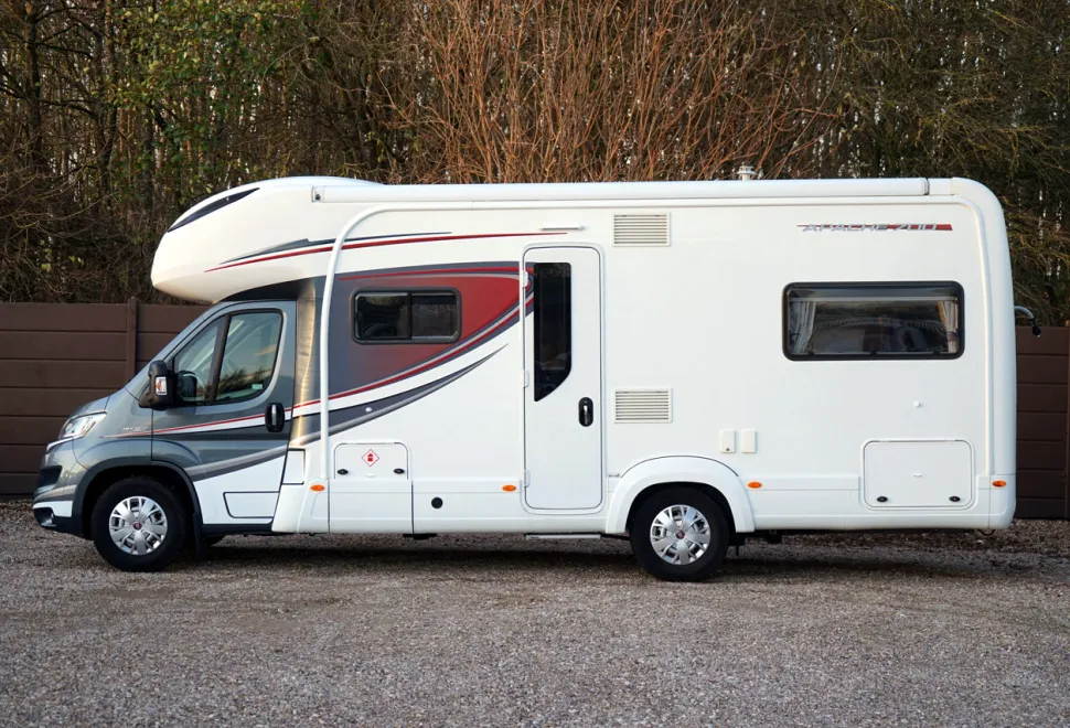 Auto-Trail Apache 700  2018