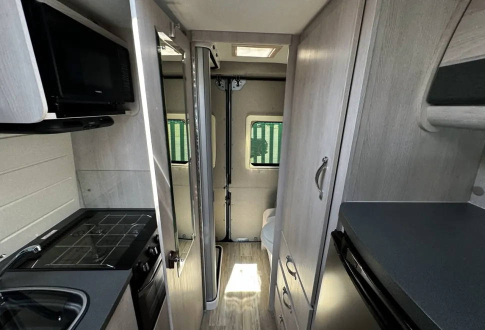 Auto-Sleepers Kemerton XL   2022