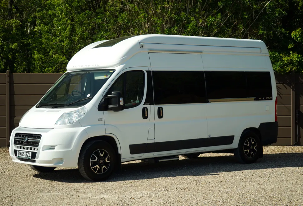 Auto-Trail V-Line 600  2015