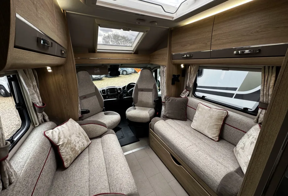 Elddis Majestic 194  2021