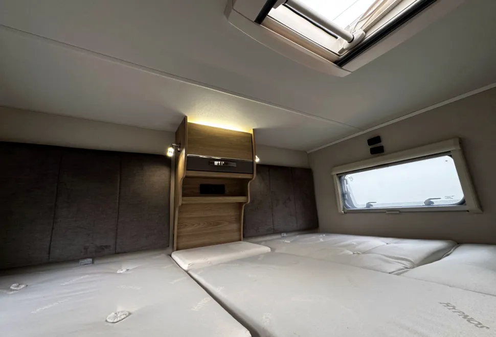 Elddis Majestic 194  2021