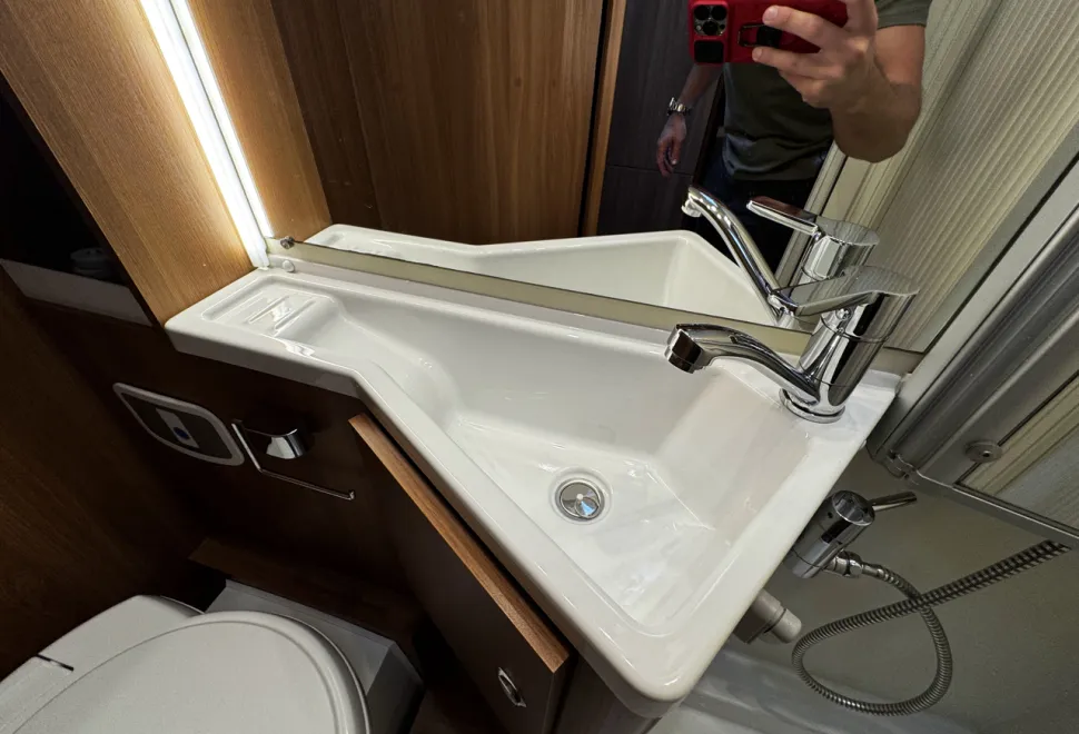 Eura Mobil Activa One 650VB  2019