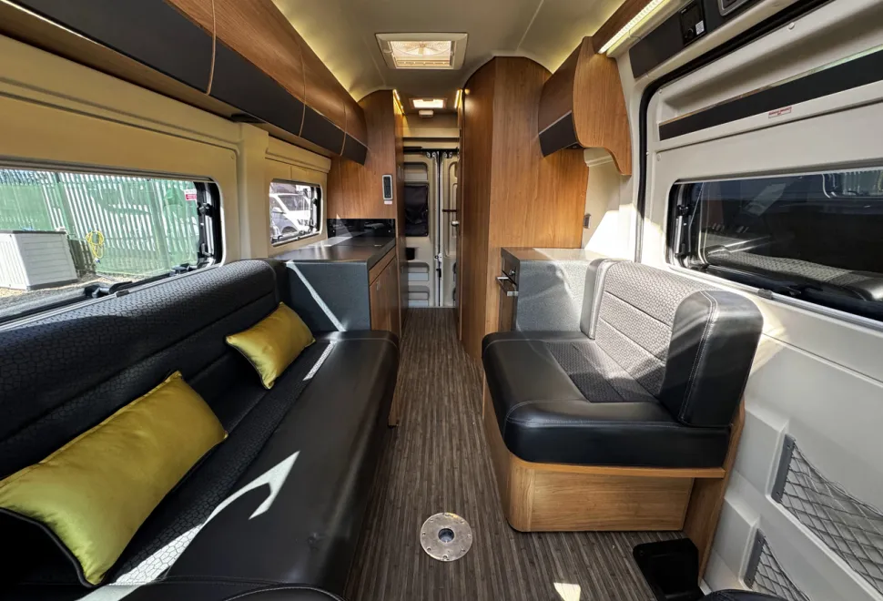 Auto-Trail V-Line 600  2015