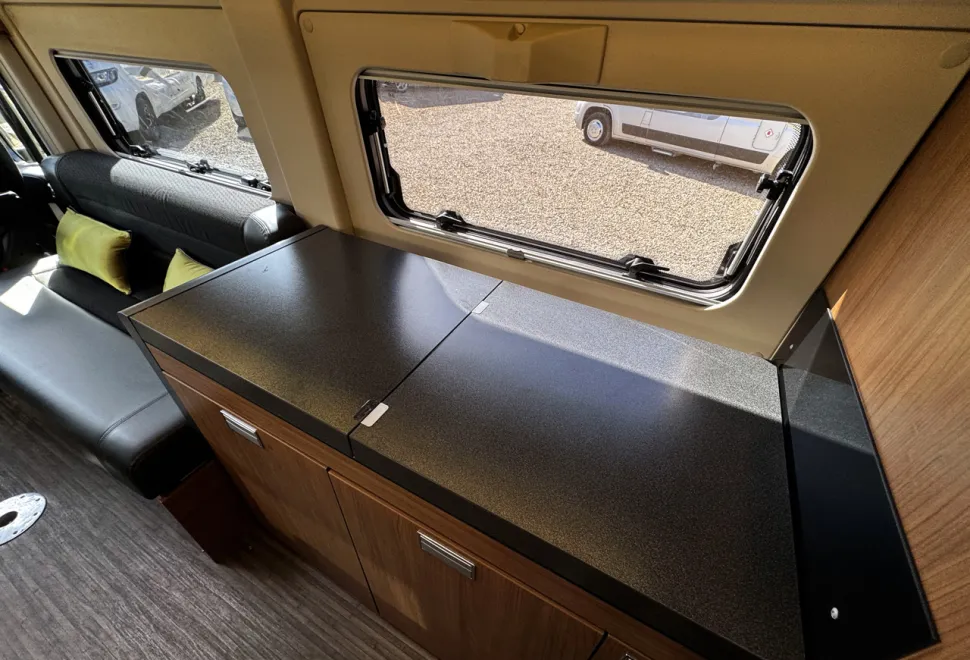 Auto-Trail V-Line 600  2015