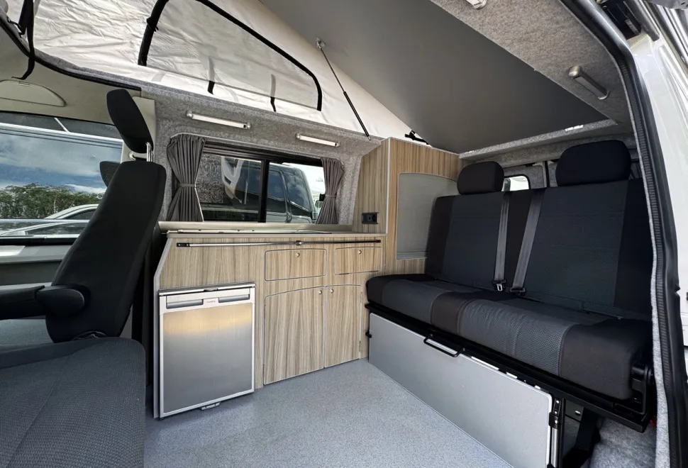 Volkswagen T6 Highline Funky Dubz  2018