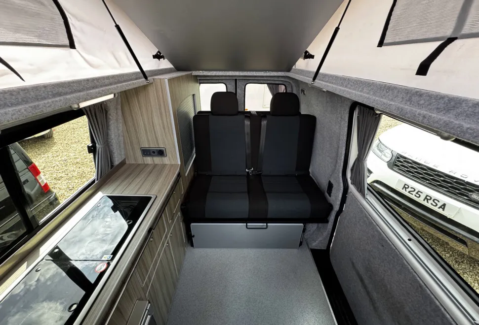 Volkswagen T6 Highline Funky Dubz  2018