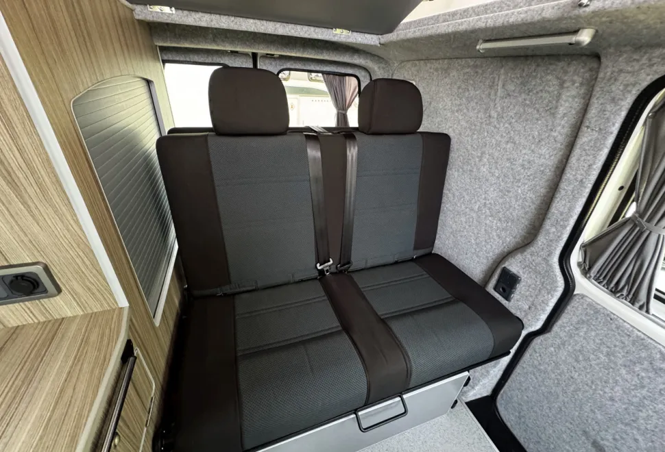 Volkswagen T6 Highline Funky Dubz  2018