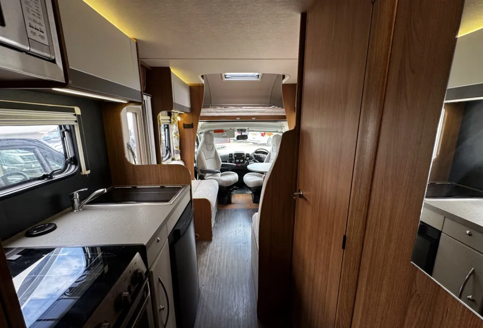 Auto-Trail Tribute T-736 G  2018