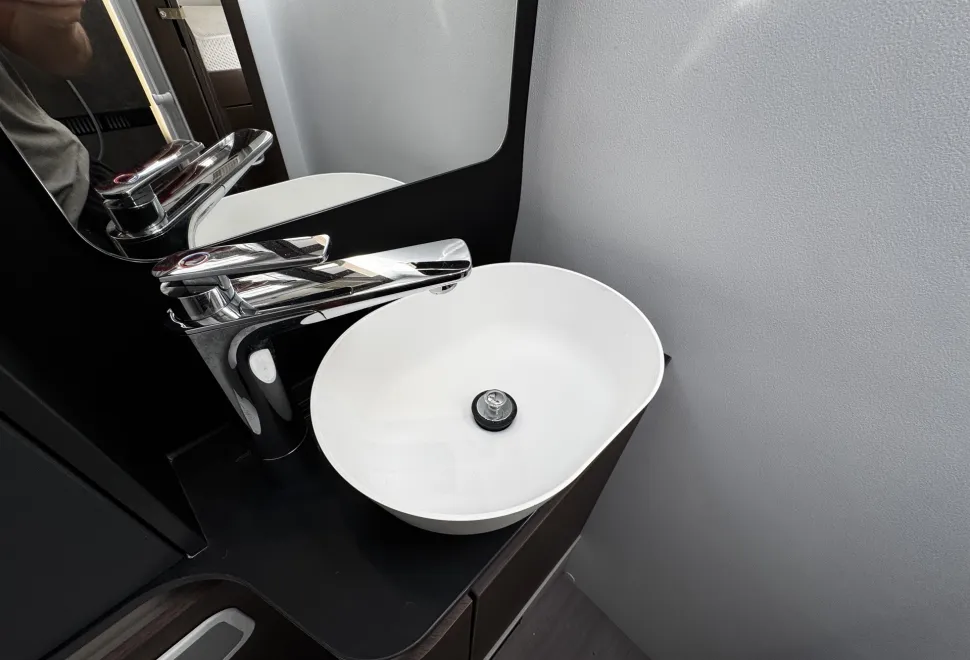 Adria Matrix Supreme 670SL  2022