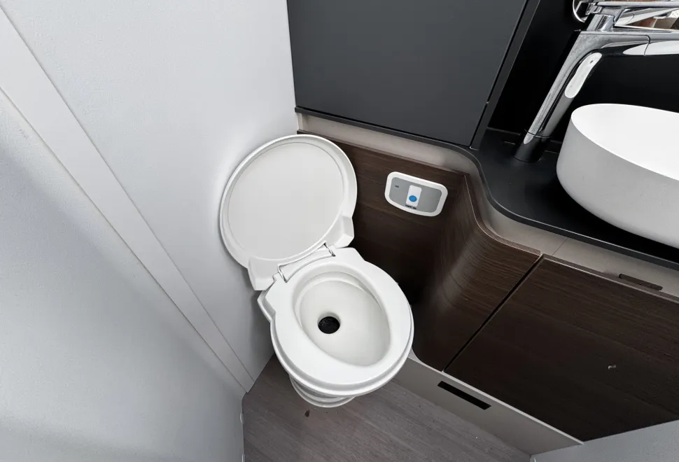 Adria Matrix Supreme 670SL  2022