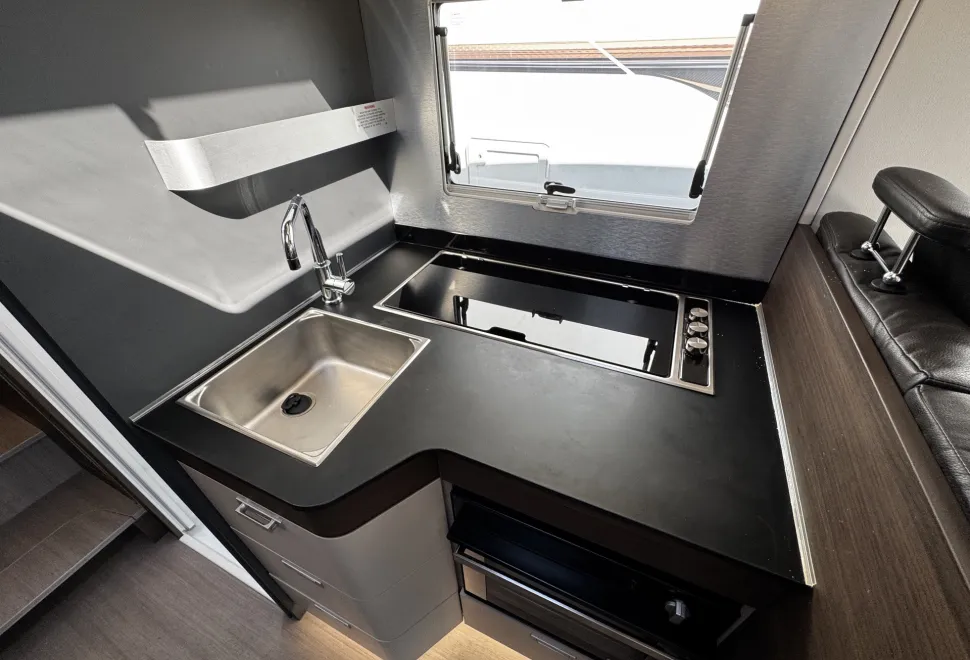Adria Matrix Supreme 670SL  2022