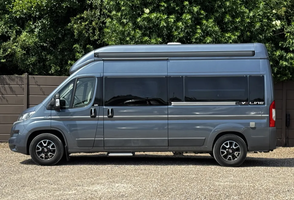 Auto-Trail V-Line 610  2015