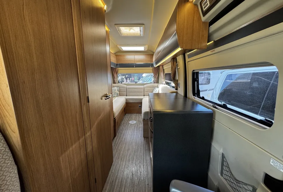 Auto-Trail V-Line 610  2015