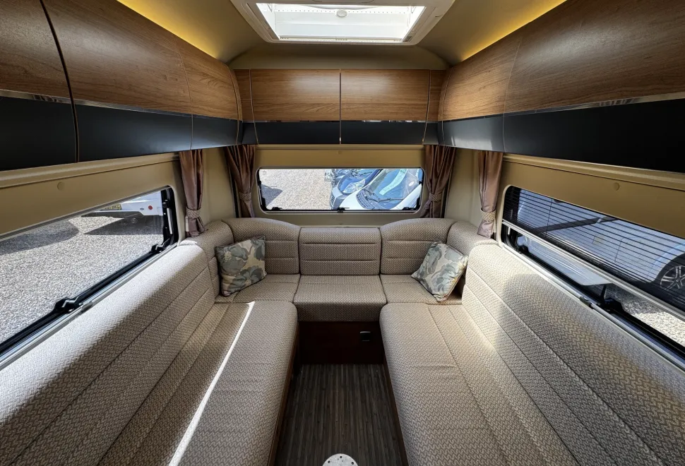 Auto-Trail V-Line 610  2015