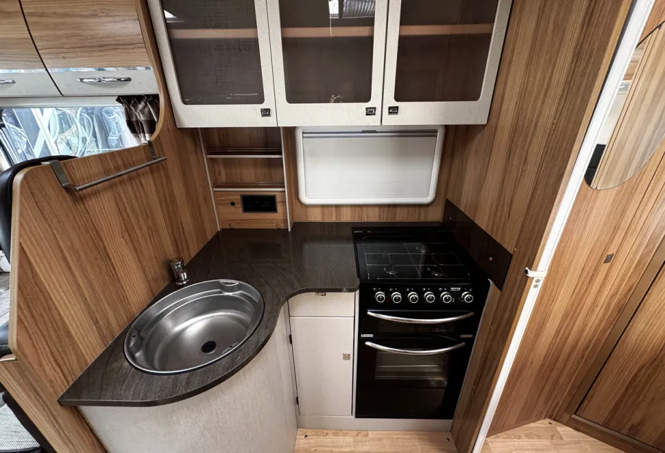 Bailey Autograph 765  2015